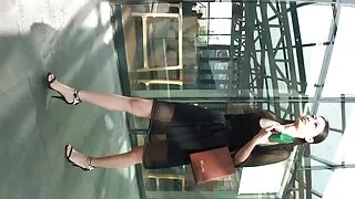 Séduisante jeune femme a invité un ami à apprendre le meilleur film porno francais sexe