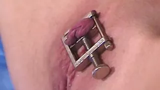 La femme aux quatre film porno viol streaming yeux détendait l'homme