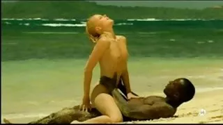 Horny Putana porno francais mot cru suce la petite bite de son homme