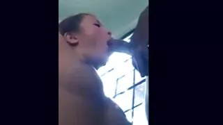 Fille porno dingue francais baisée dans le train et étiré sa chatte