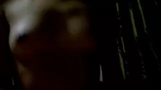 Madame âgée film porno en français gratuit se masturbe à la maison en morceaux