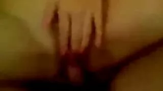 Le mec a été satisfait porn french movie par une blonde qui s'est agenouillée et a fait une pipe