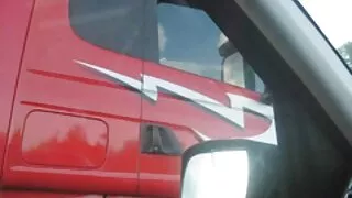 Une écolière magnifique en film porno lesbienne en français minijupe est facile à baiser en classe