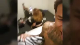 Des f porno gratuit filles excitées se sont remplies le cul de sperme