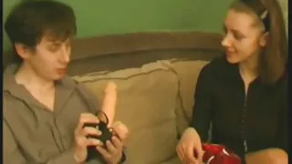 Poussin maigre porno francais a recuit sur la bite du masseur